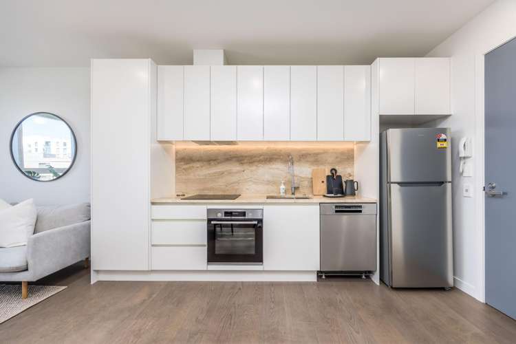 1206/1 Greys Avenue City Centre_8