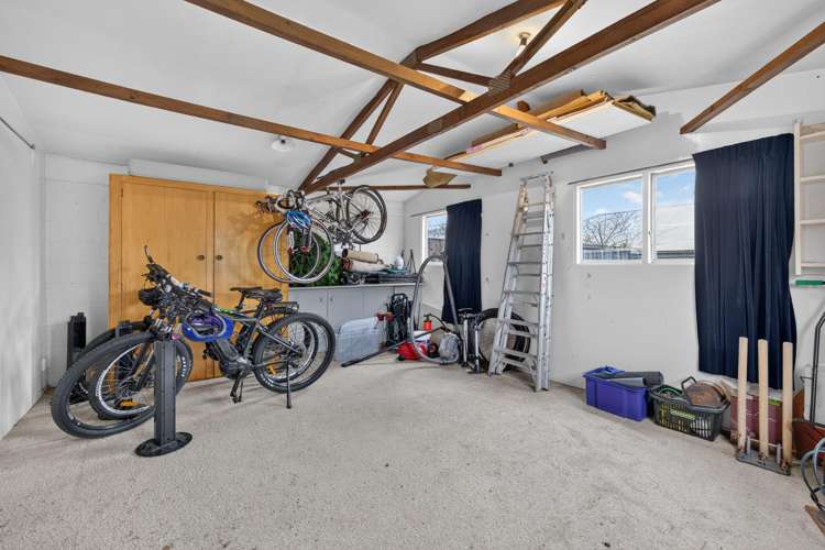 77 Tomes Road St Albans_35