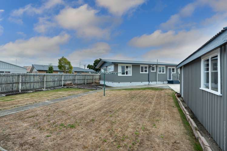 10 Lenton Street Aranui_18