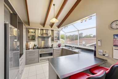 53 Sayers Crescent_2