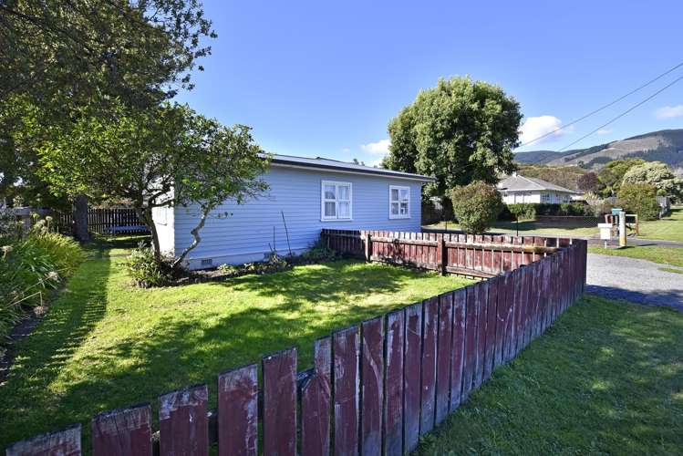 1/27 Manson Avenue Stoke_19