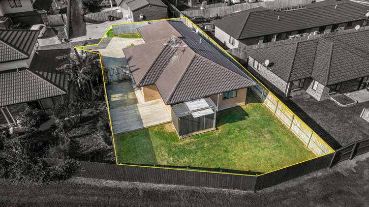 22a Saralee Drive Manurewa_13
