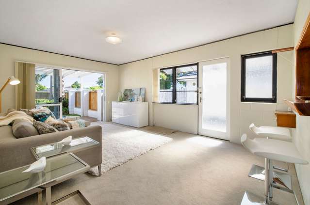 2/10 Park Estate Road Rosehill_3