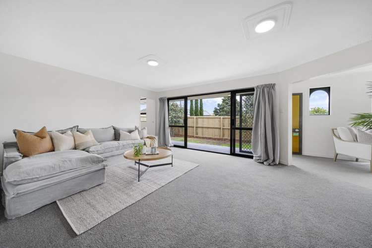 2a Barclay Place Burwood_2