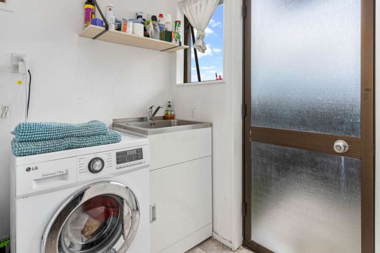 2/12 President Avenue Papakura_10