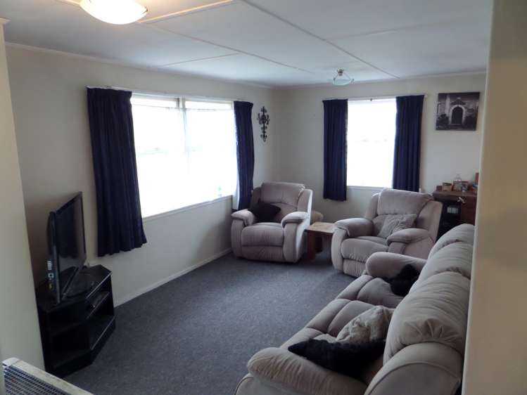 22 Hardie Grove Featherston_5