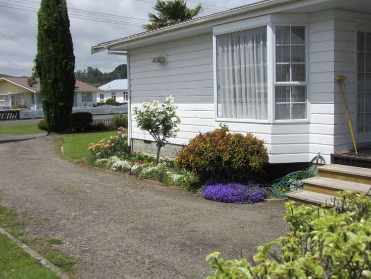 68 Sedcole Street Pahiatua_15