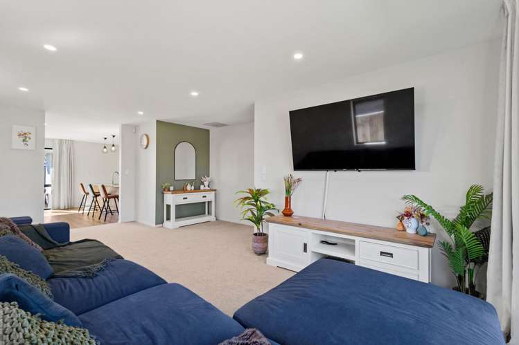 3 Woodford Avenue_3