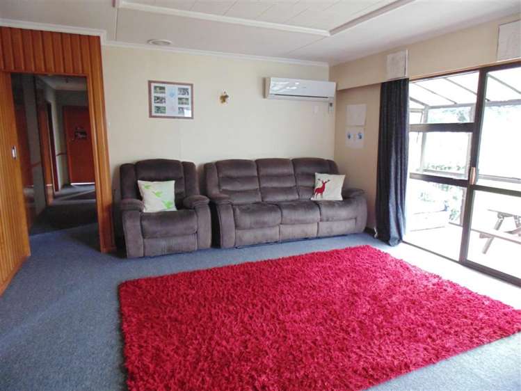 18 Helena Street Lumsden_5