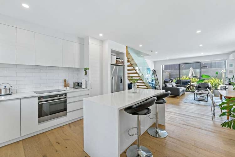 3/37 Hanene Street_0