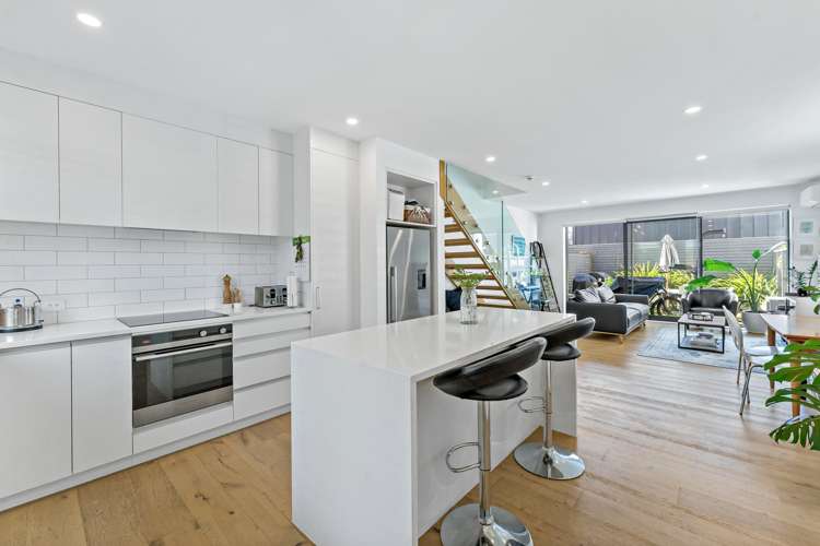 3/37 Hanene Street_0