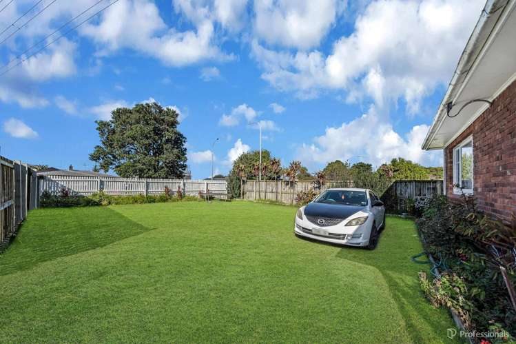 305 Massey Road Mangere East_9
