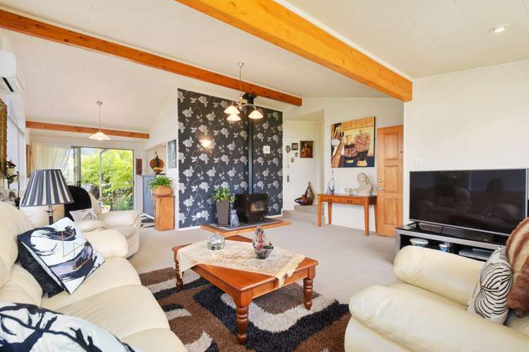 7 Easter Parade Glen Eden_5