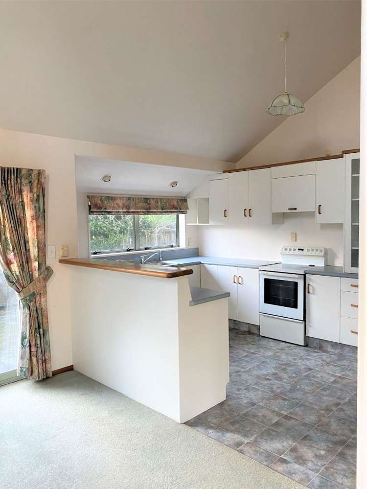 2 Grantleigh Way Pyes Pa_2