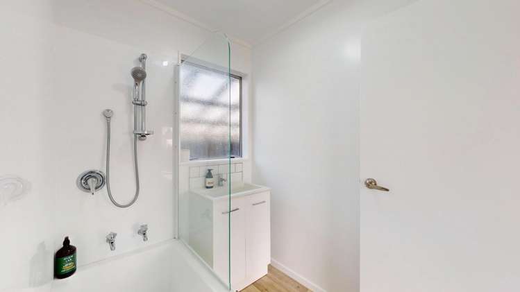 65 Meadowvale Drive 10516_10