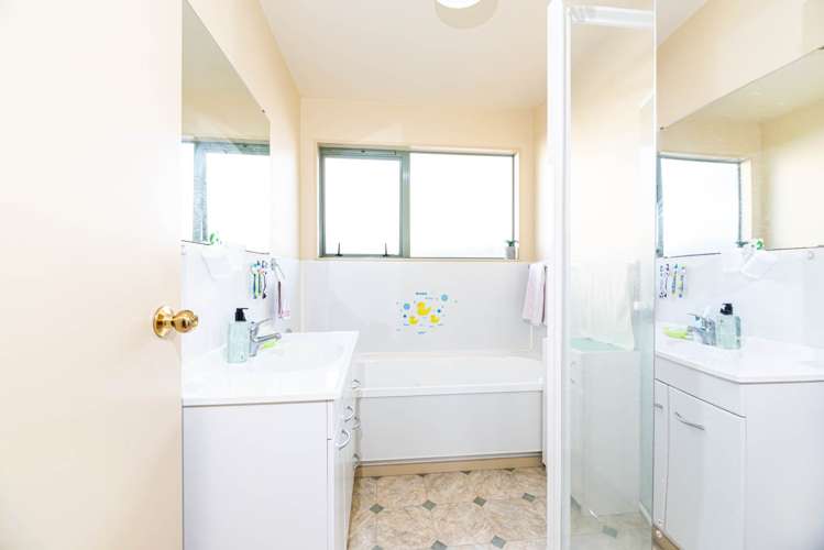 1 Cyril Crescent West Harbour_12