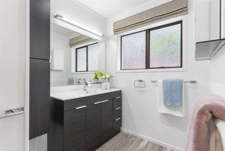 1/6 Fortunes Road Half Moon Bay_12