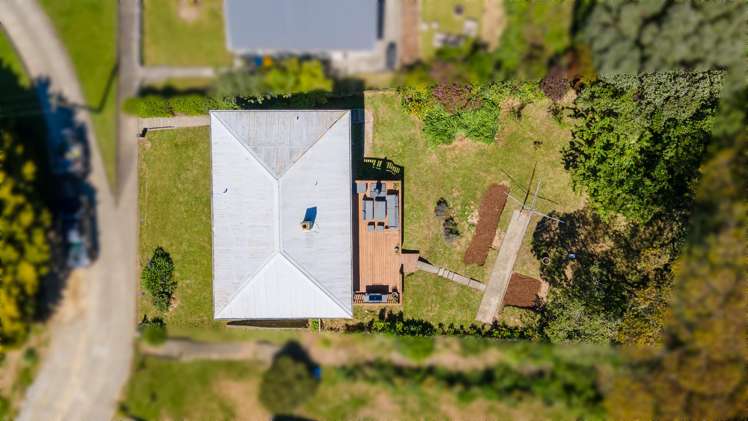 11 Arene Grove Titahi Bay_13