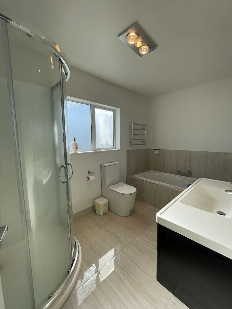 24 Gyle Place Pyes Pa_14