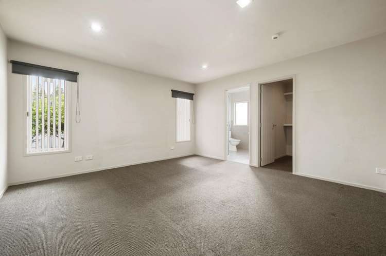 8 Owhatiura Drive Lynmore_7