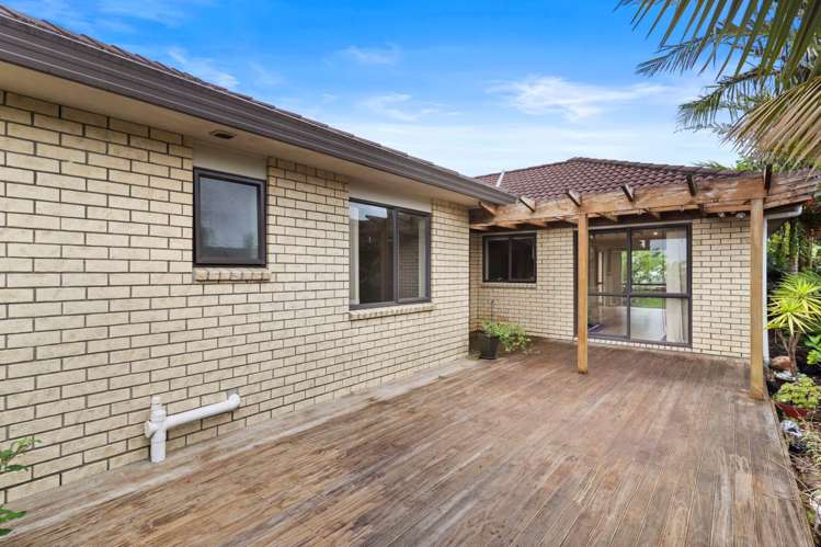 37 Robin Brooke Drive Flat Bush_16
