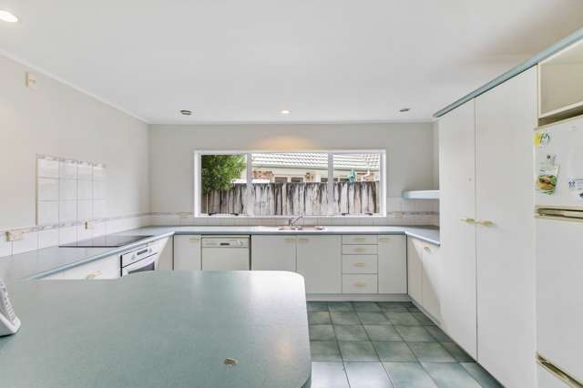 2 Glenross Drive Wattle Downs_4