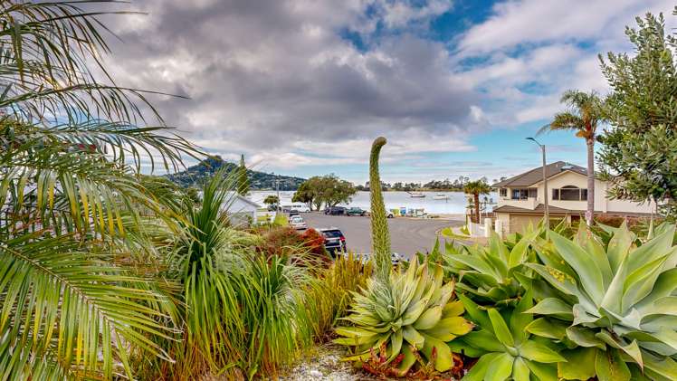 156 Main Road Tairua_18