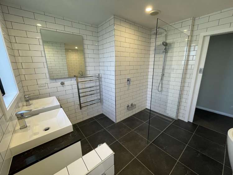 23 List Street 10859_14