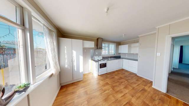 33 Holland Crescent 10985_3