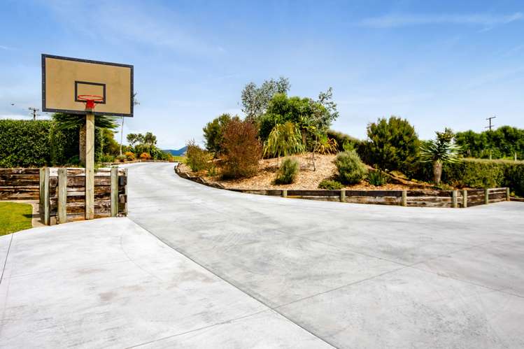 135 Sealy Road Omata_27