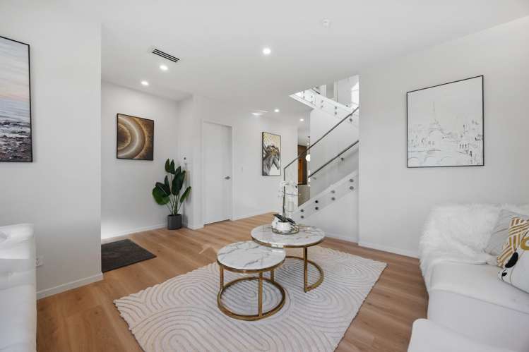 11 Mill Hill Close Flat Bush_14