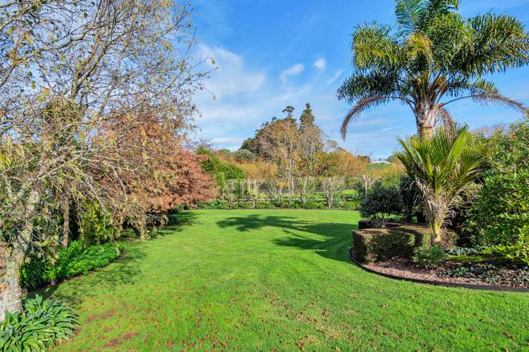 29 Awaroa Stream Drive Waiuku_16