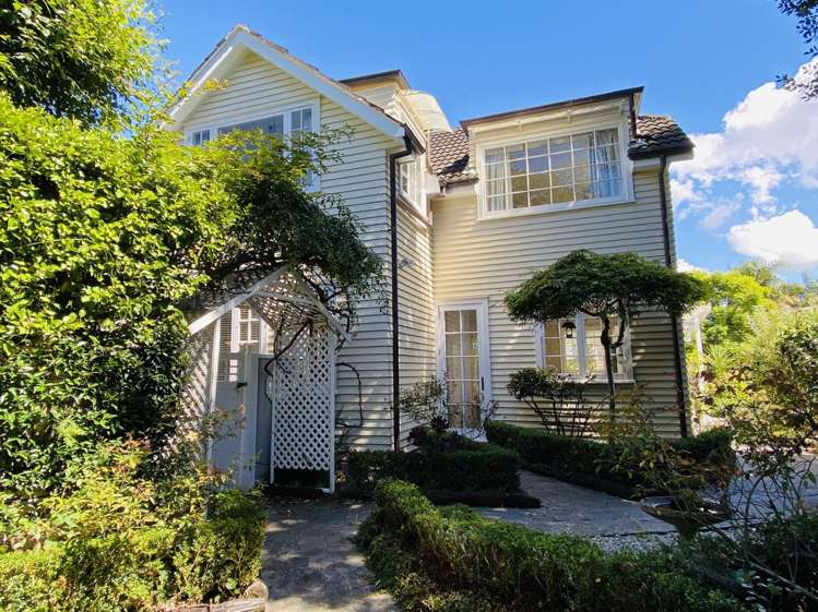 22b Golf Road Epsom_17