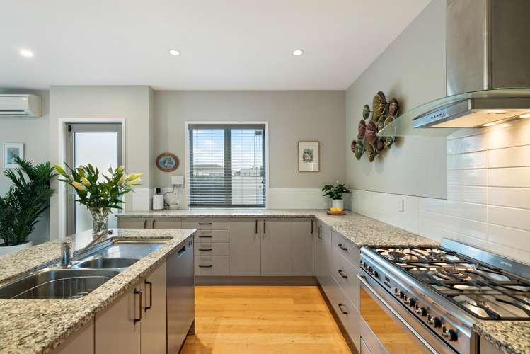 97 Coates Avenue Orakei_14