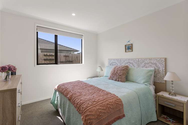 6 Opouatu Avenue Glenbrook_6