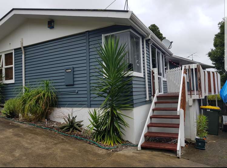 1/14 Segedin Place Glenfield_0