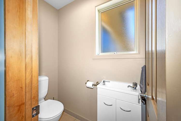 232 Lake Terrace Road Shirley_20