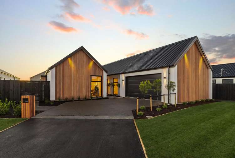 47 Bridgehampton Drive_0