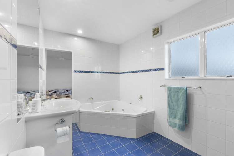 12 Sycamore Place Pukete_22