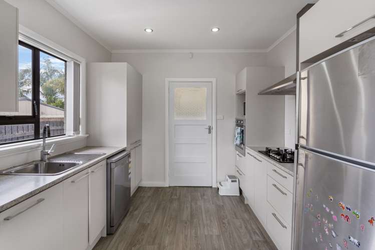 6a Kamara Road Glen Eden_14