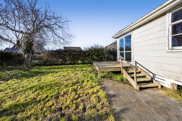 6 Acourt Street Hawera_16