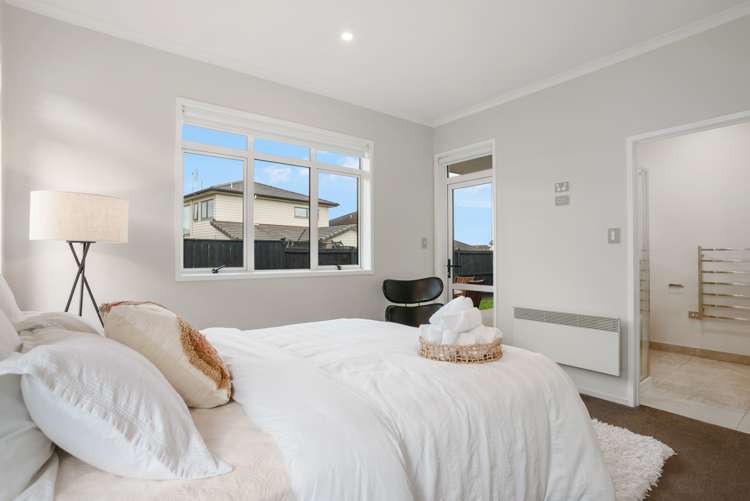 15 Turua Rise Karaka_10