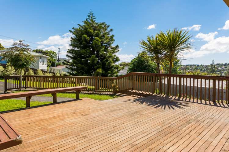 64 Glengarry Road Glen Eden_21