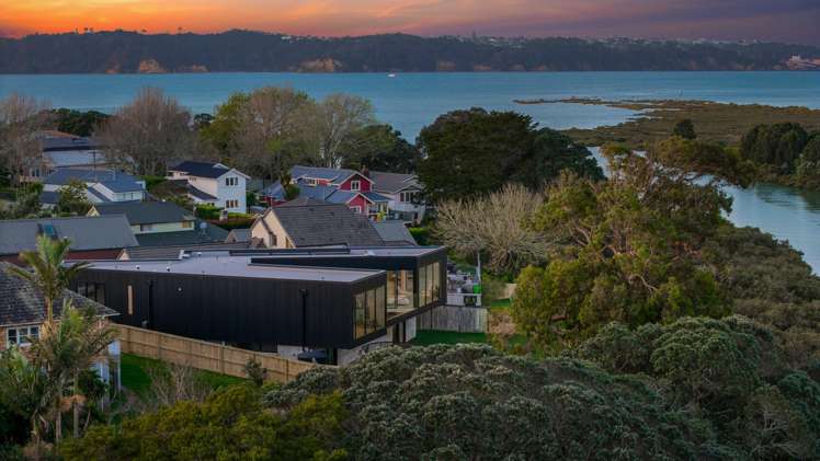 10 Lister Street Point Chevalier_30