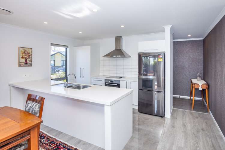 5 Kennedy Lane Hamilton East_5