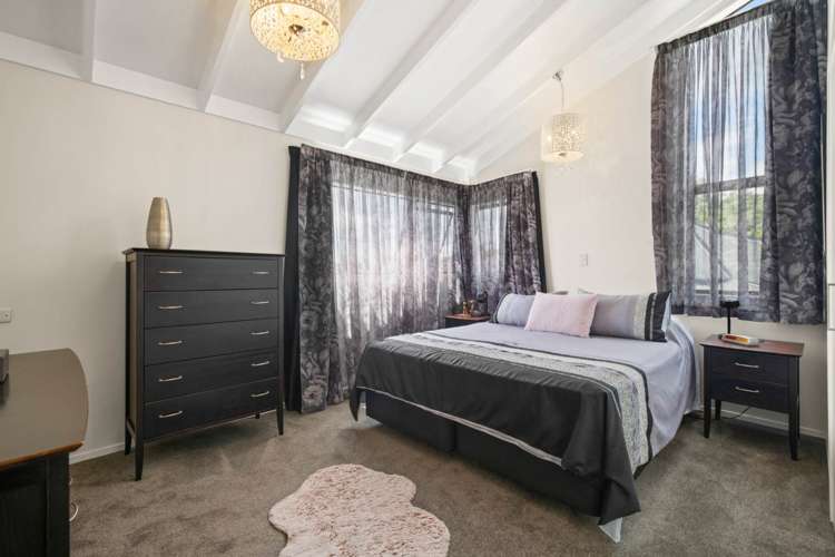 32 Derrimore Heights Clover Park_10