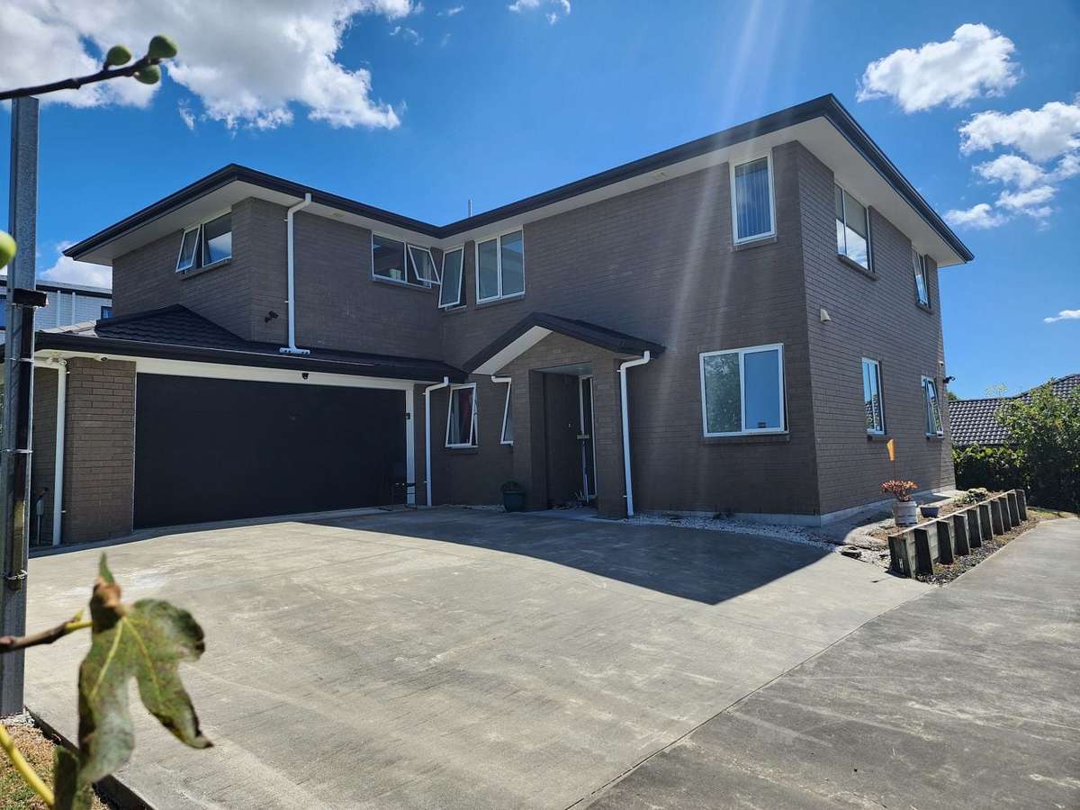 SPACIOUS 7-BEDROOM FURNISHED HOME — PARKHAVEN ESTA 1