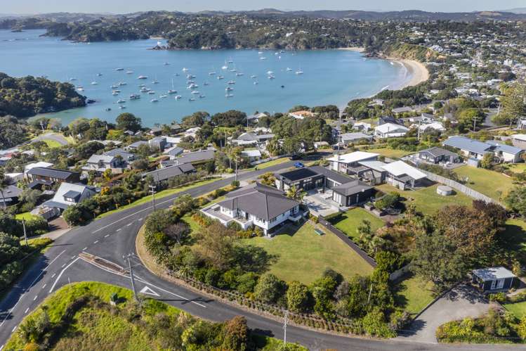 39 Tiri Road Oneroa_23