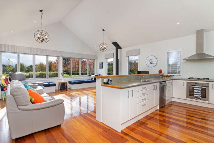 348b Francis Line Carterton_6