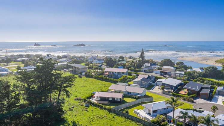 15 John Ross Place Kairakau Beach_16